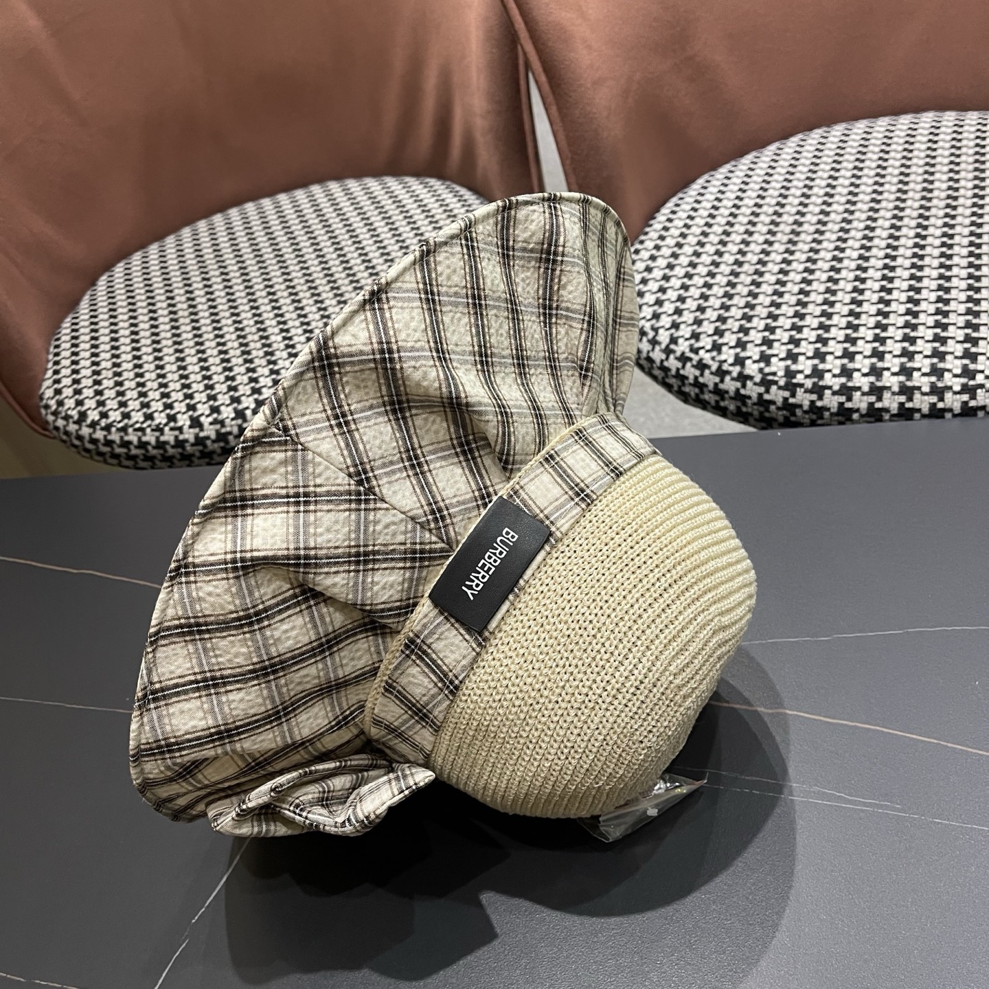 Burberry hat