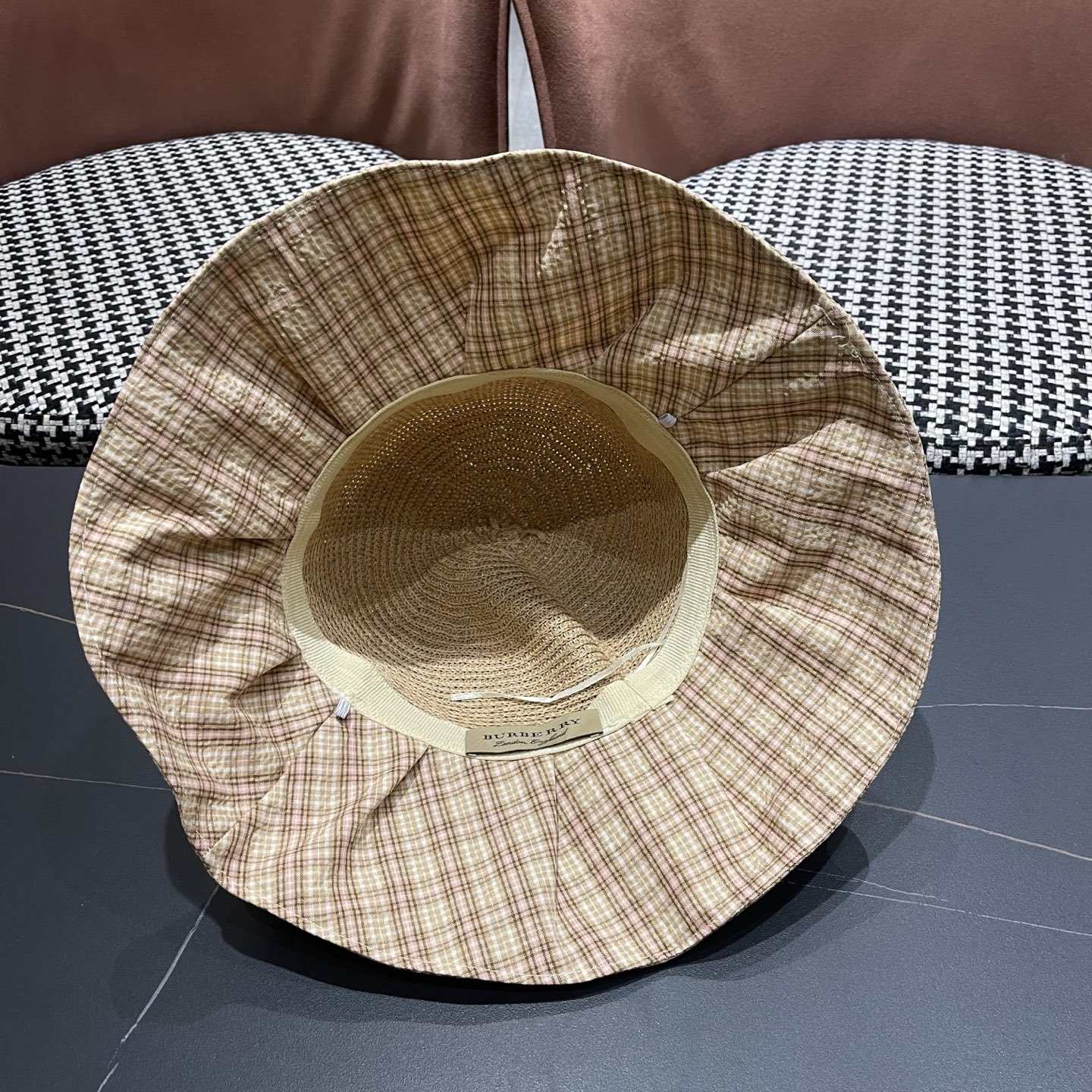 Burberry hat