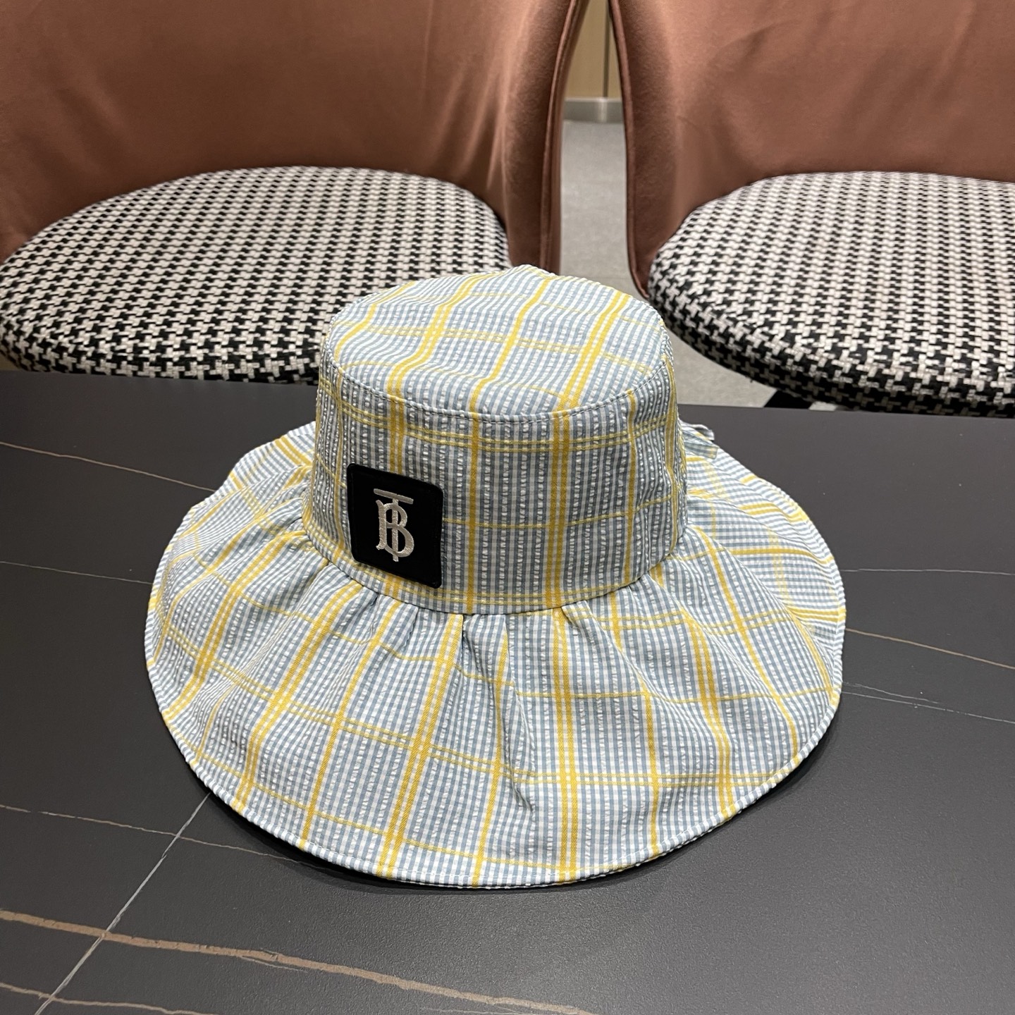 Burberry hat