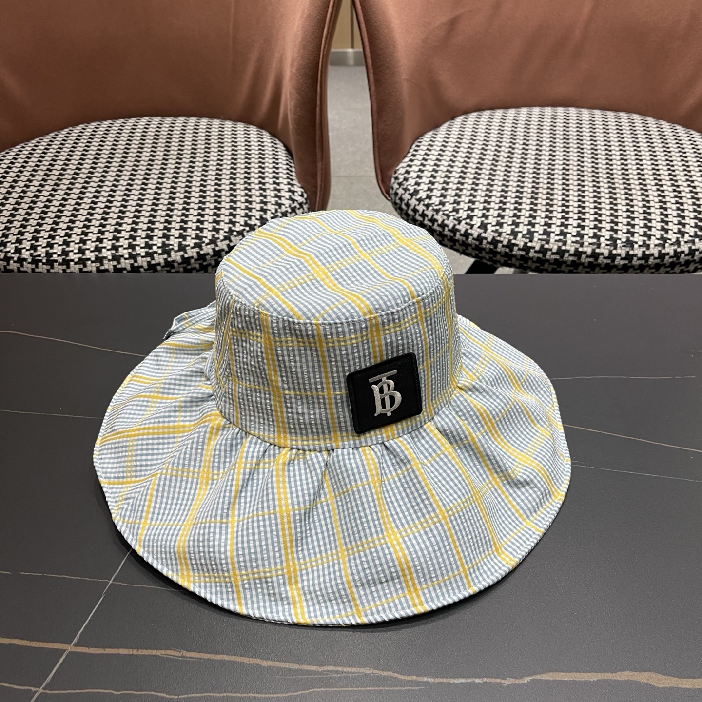 Burberry hat