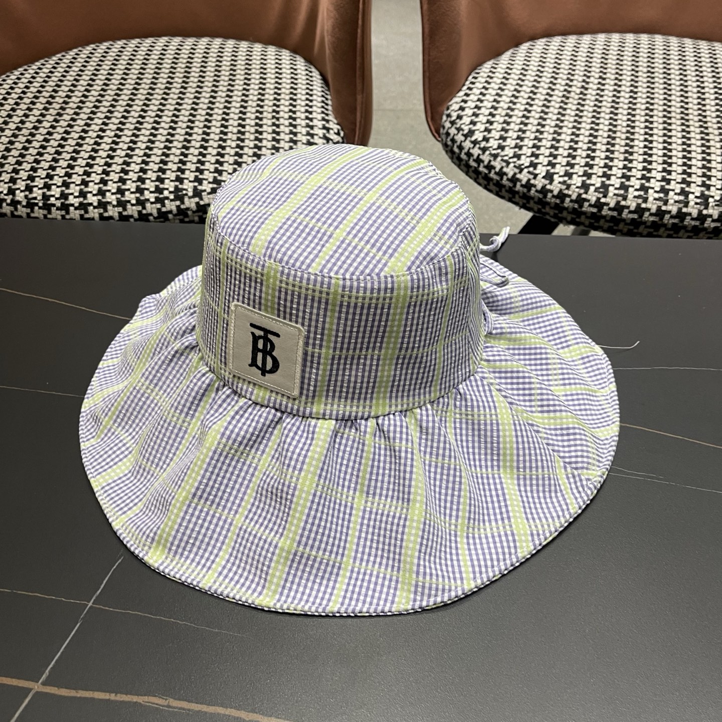 Burberry hat