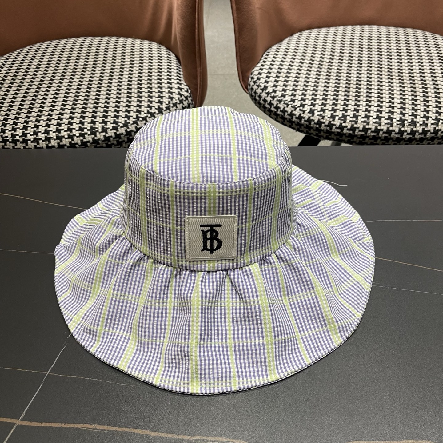 Burberry hat