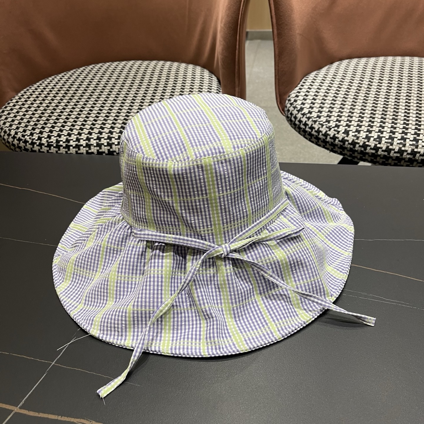 Burberry hat
