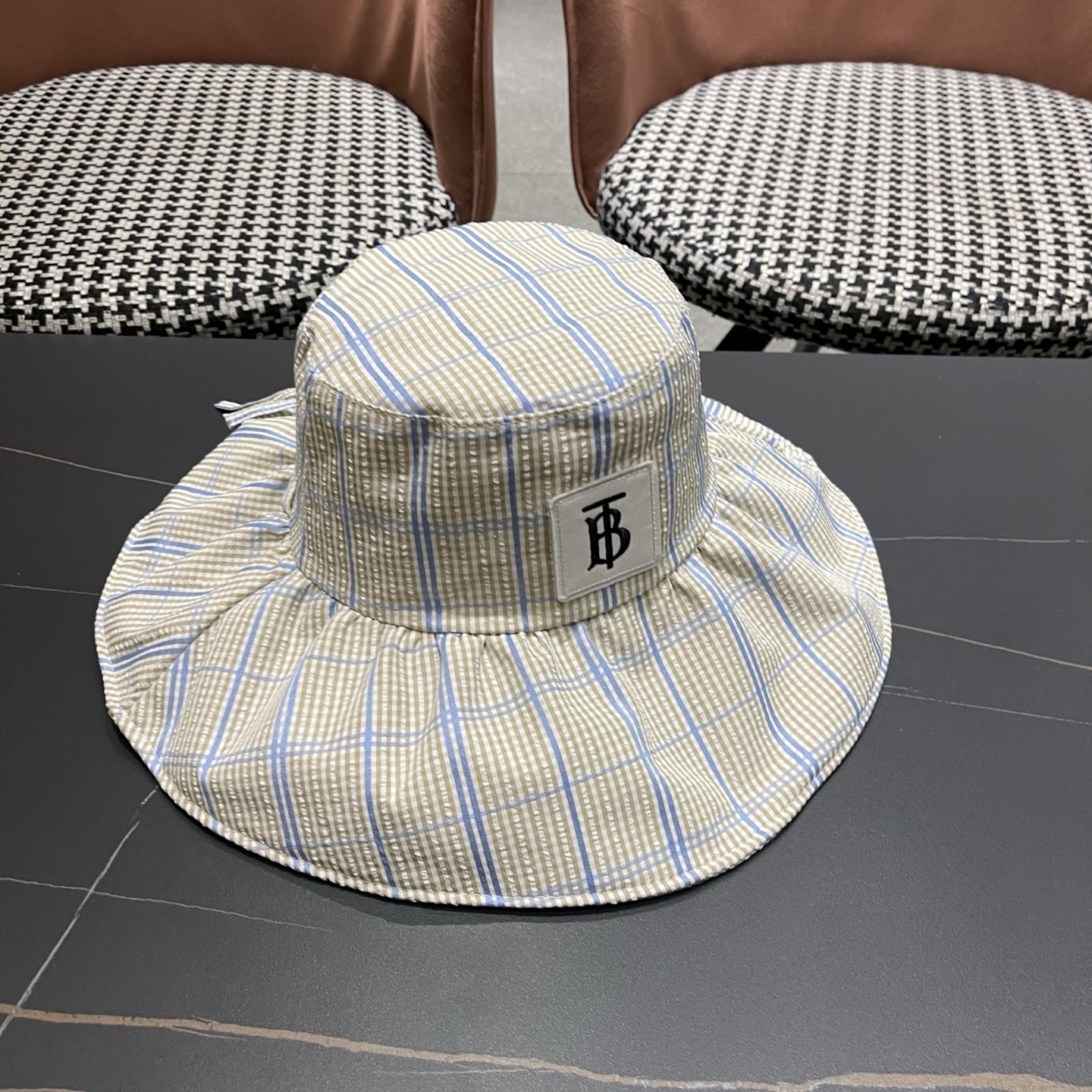 Burberry hat