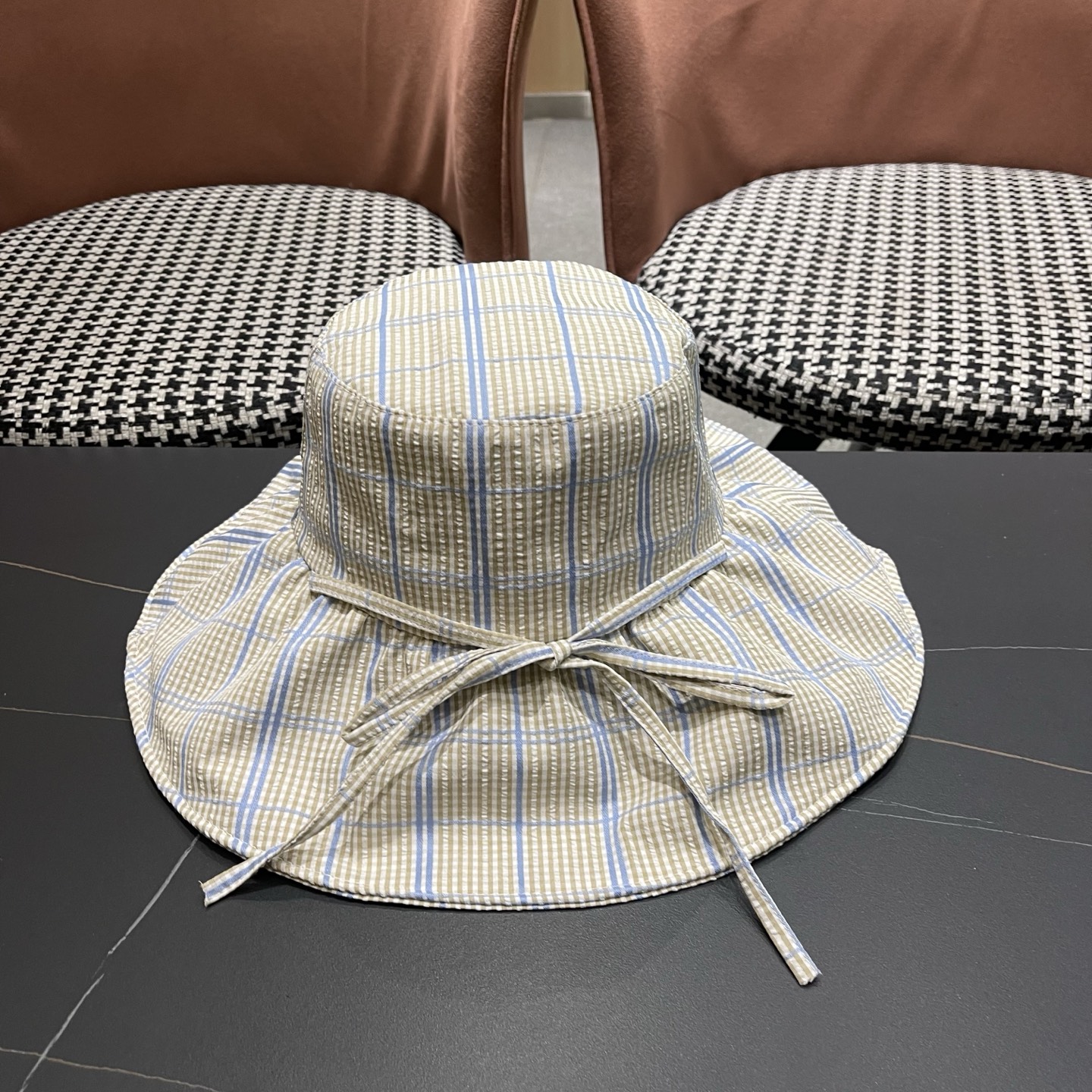 Burberry hat