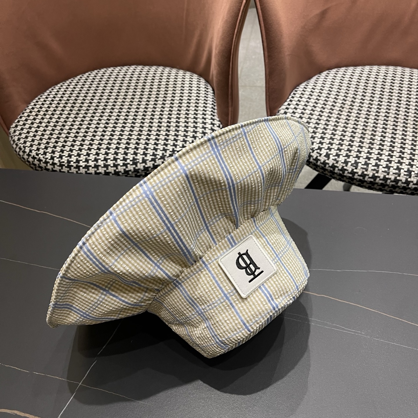 Burberry hat
