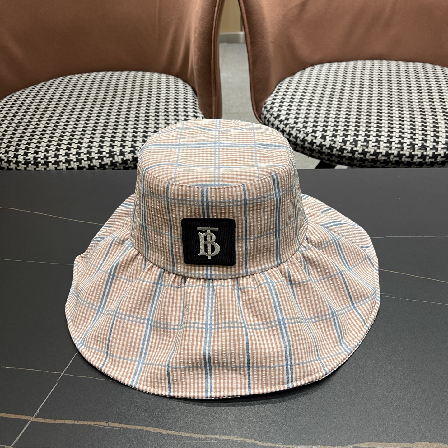 Burberry hat