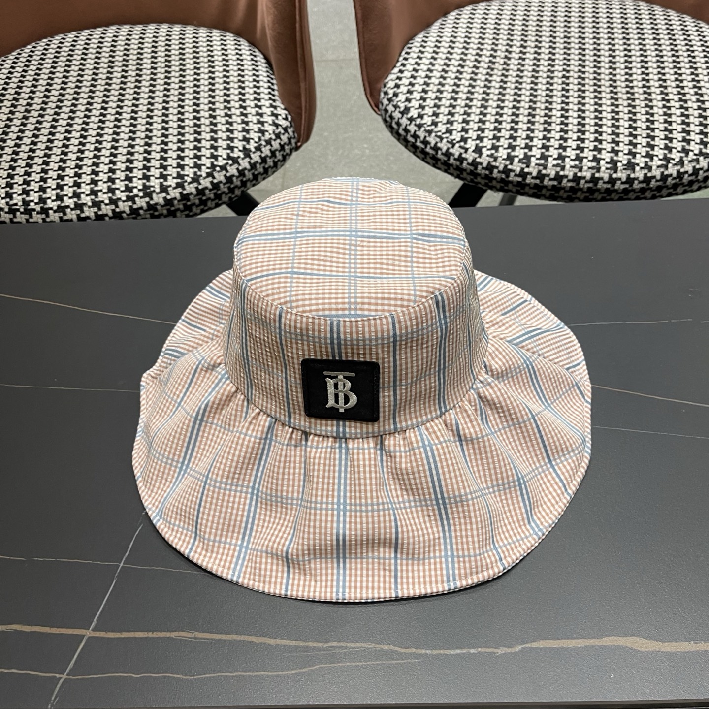 Burberry hat
