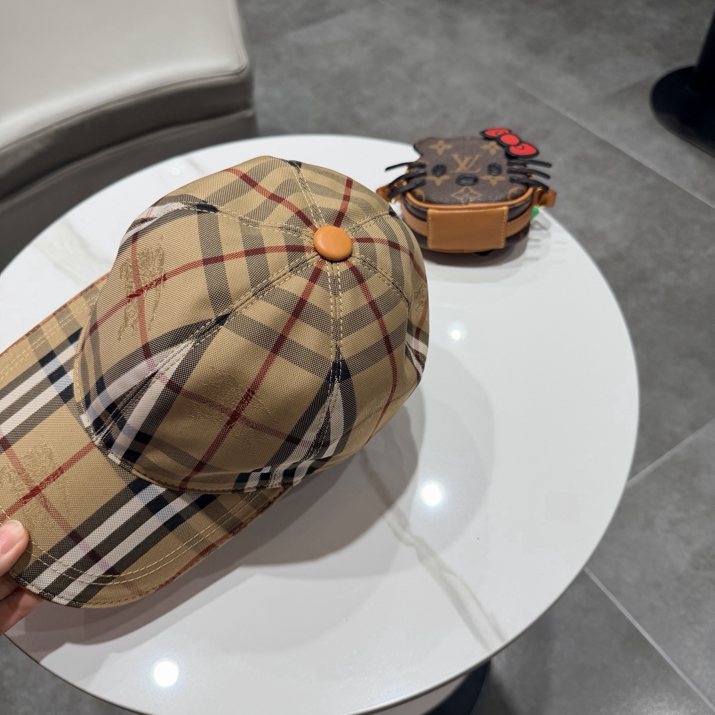 Burberry hat