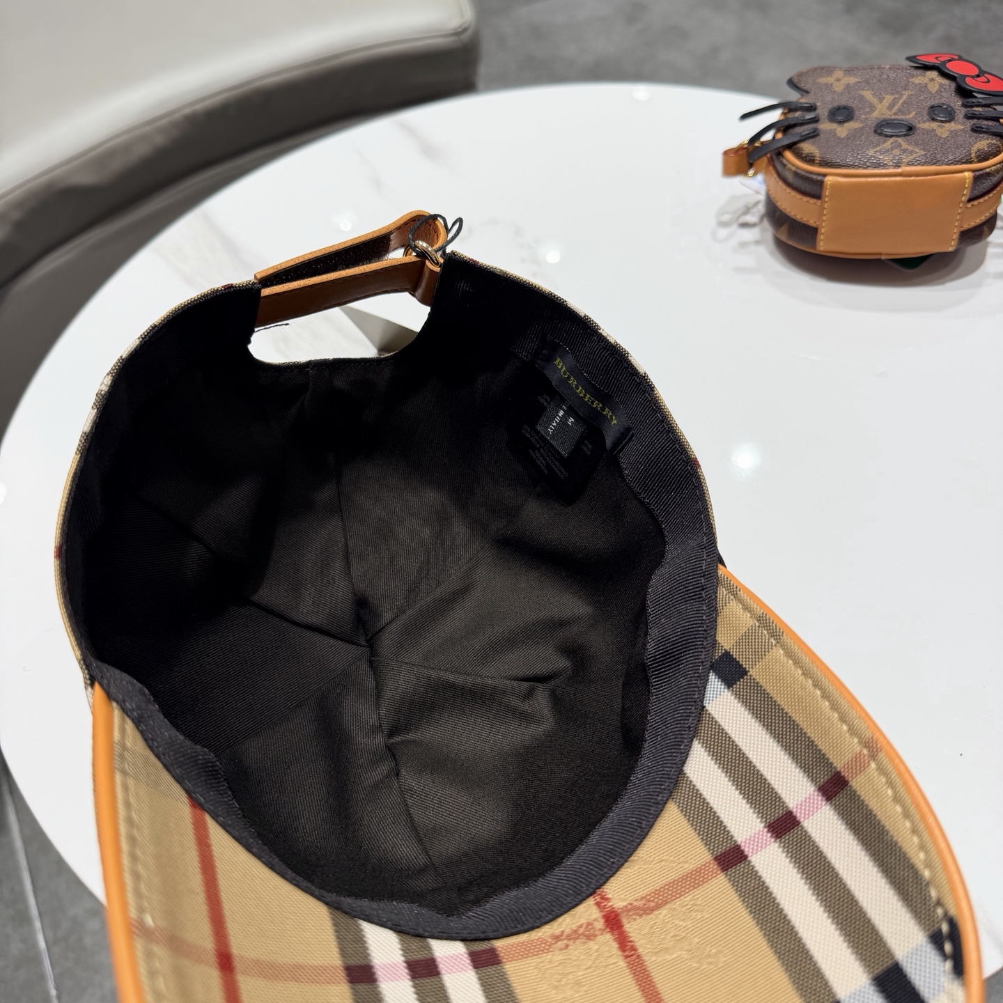 Burberry hat