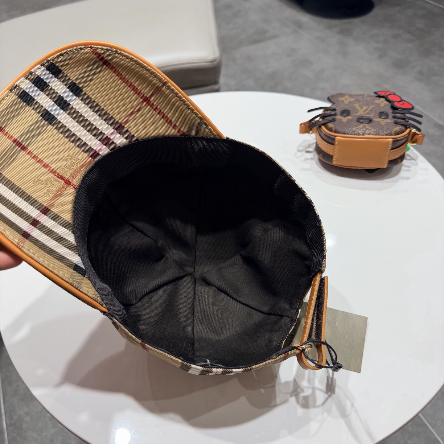 Burberry hat