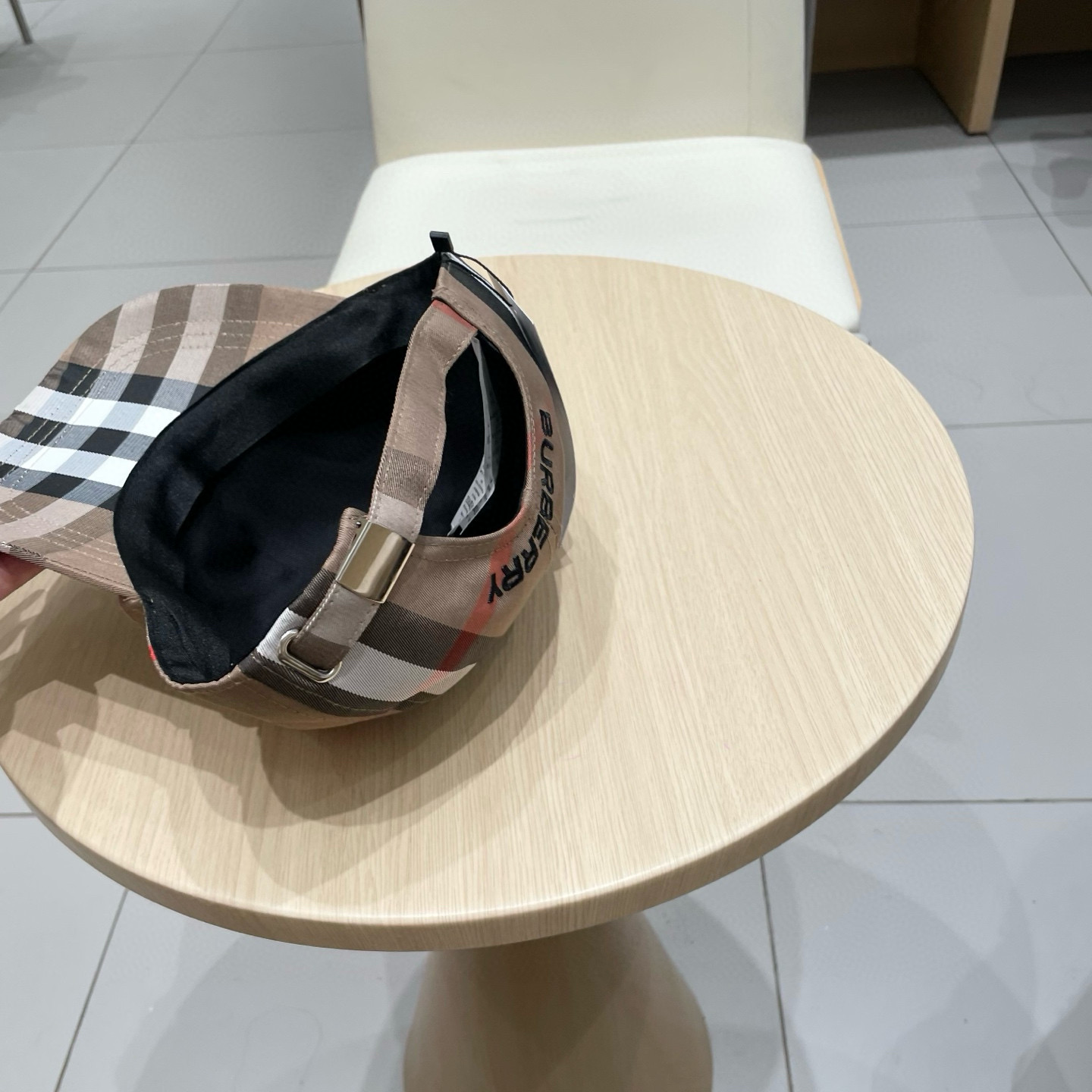 Burberry hat