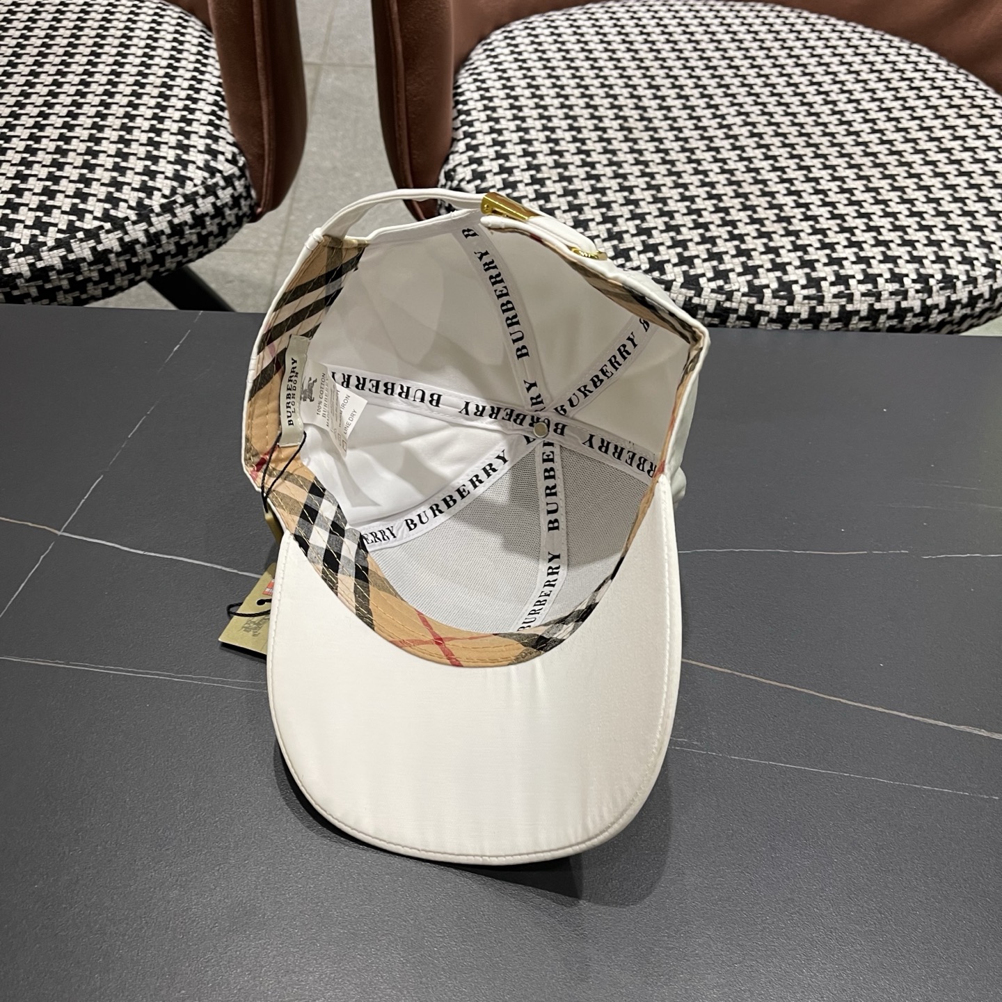 Burberry hat