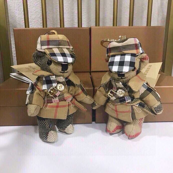 Burberry hat