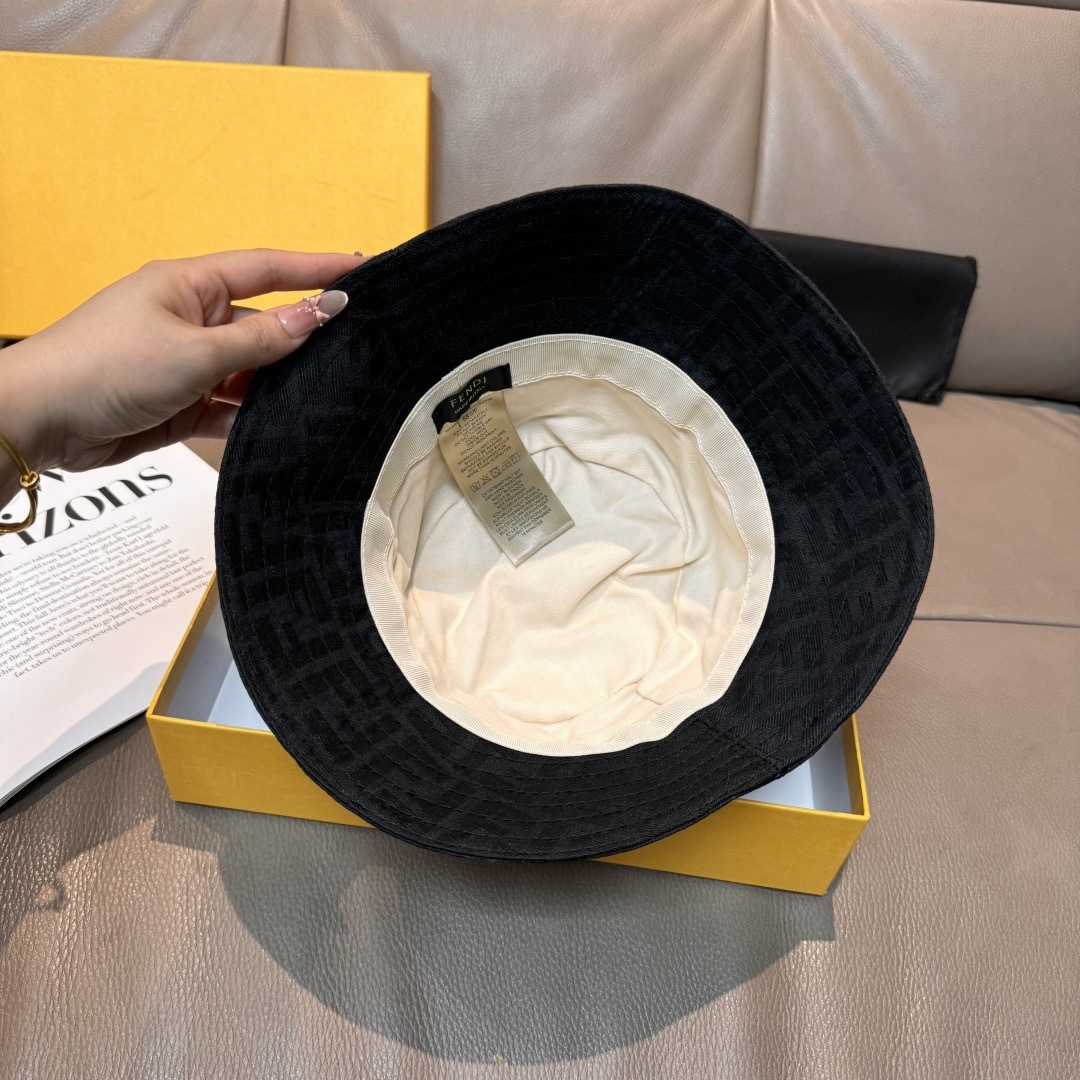 Fendi hat
