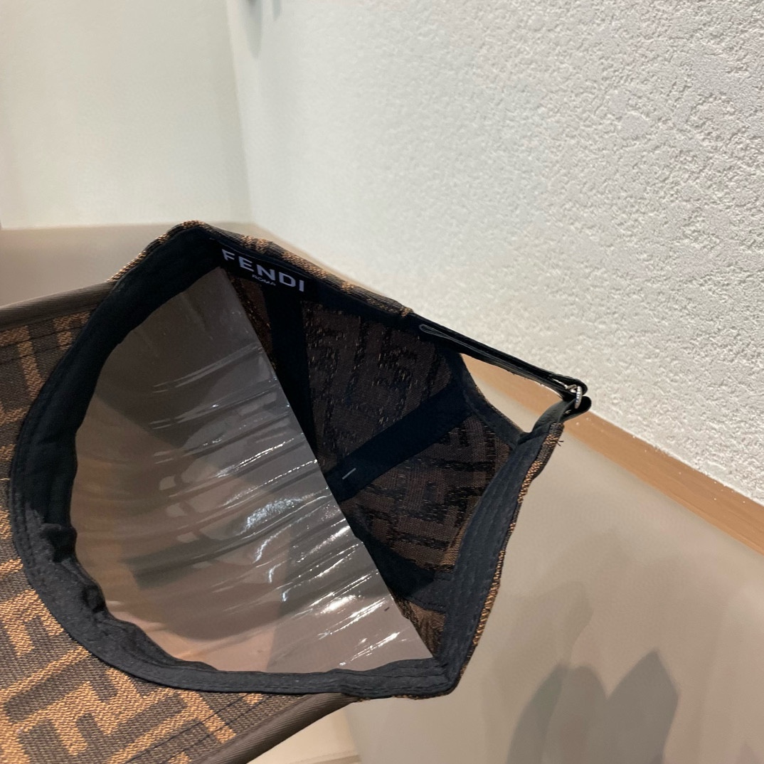 Fendi hat