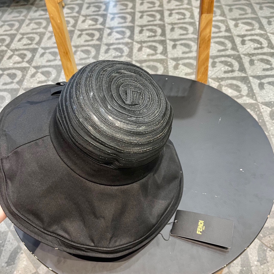 Fendi hat