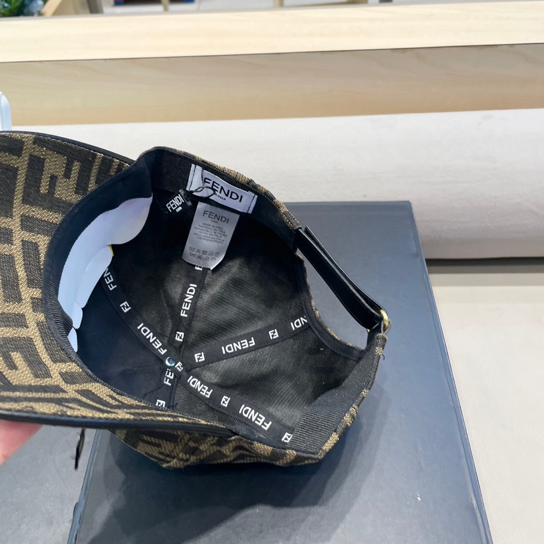 Fendi hat