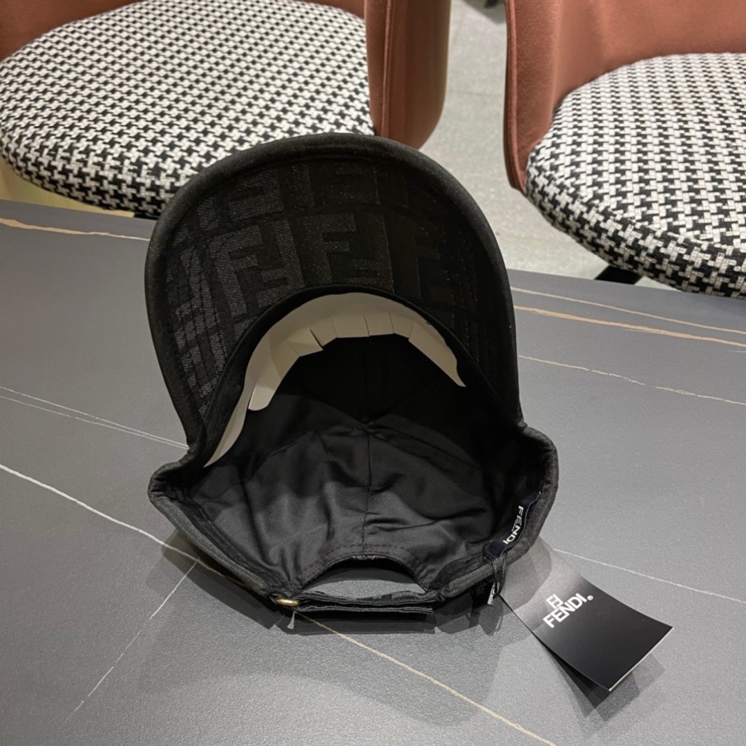Fendi hat
