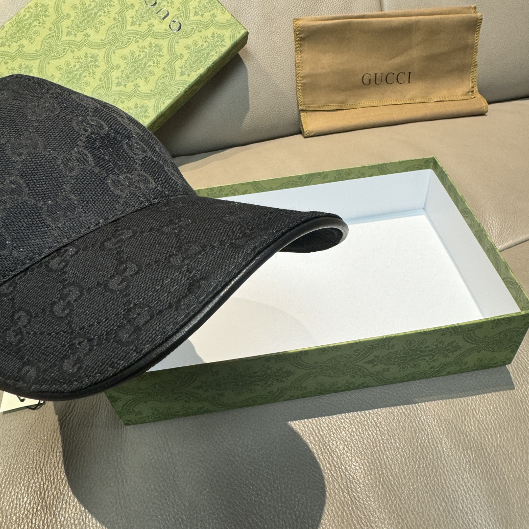 Gucci hat