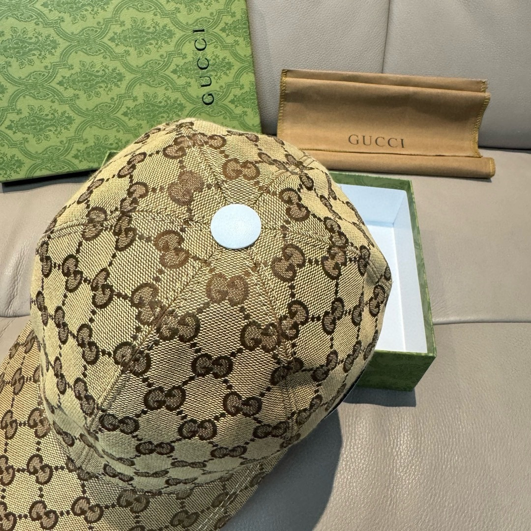 Gucci hat