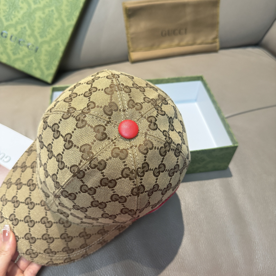 Gucci hat