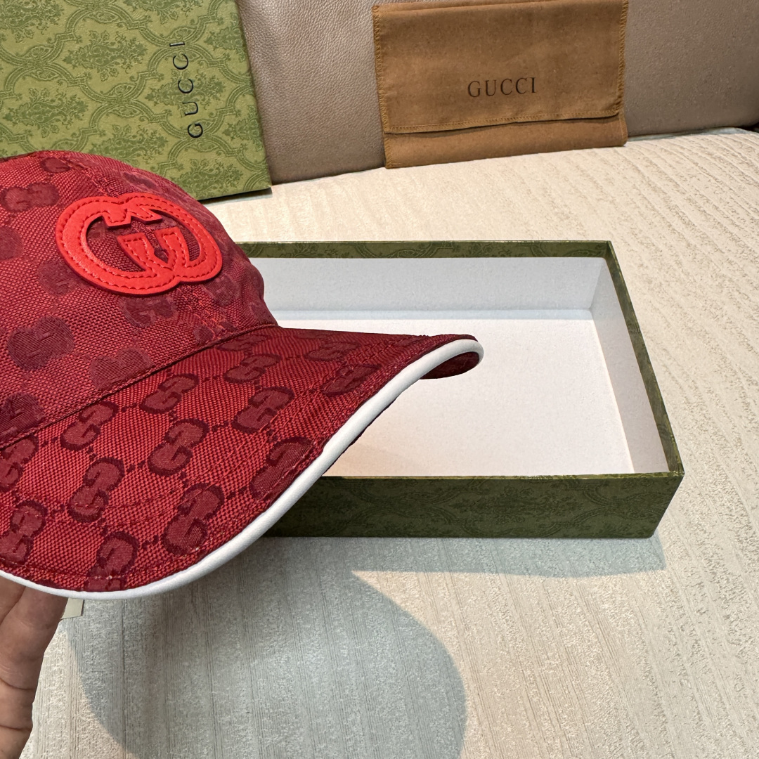 Gucci hat
