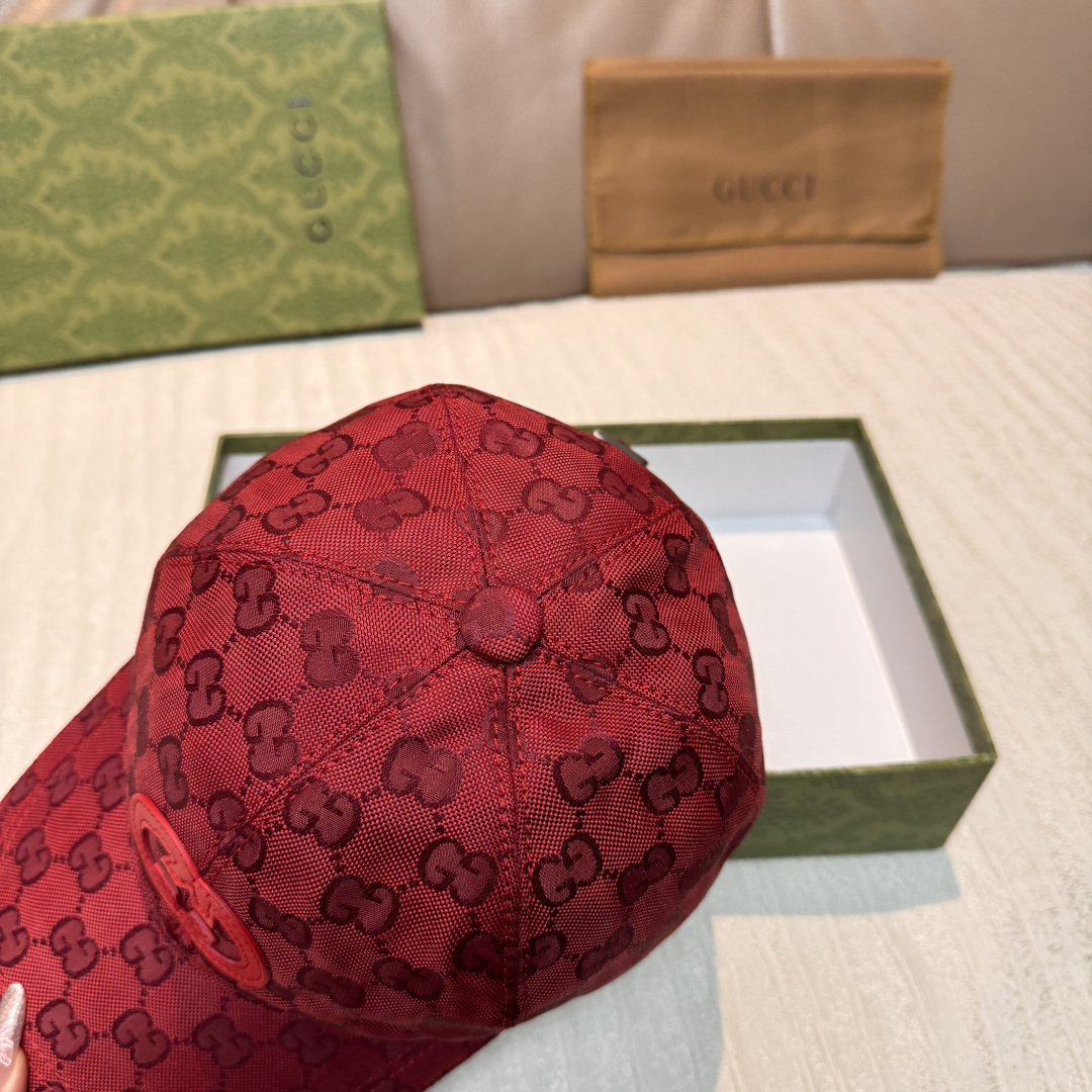 Gucci hat