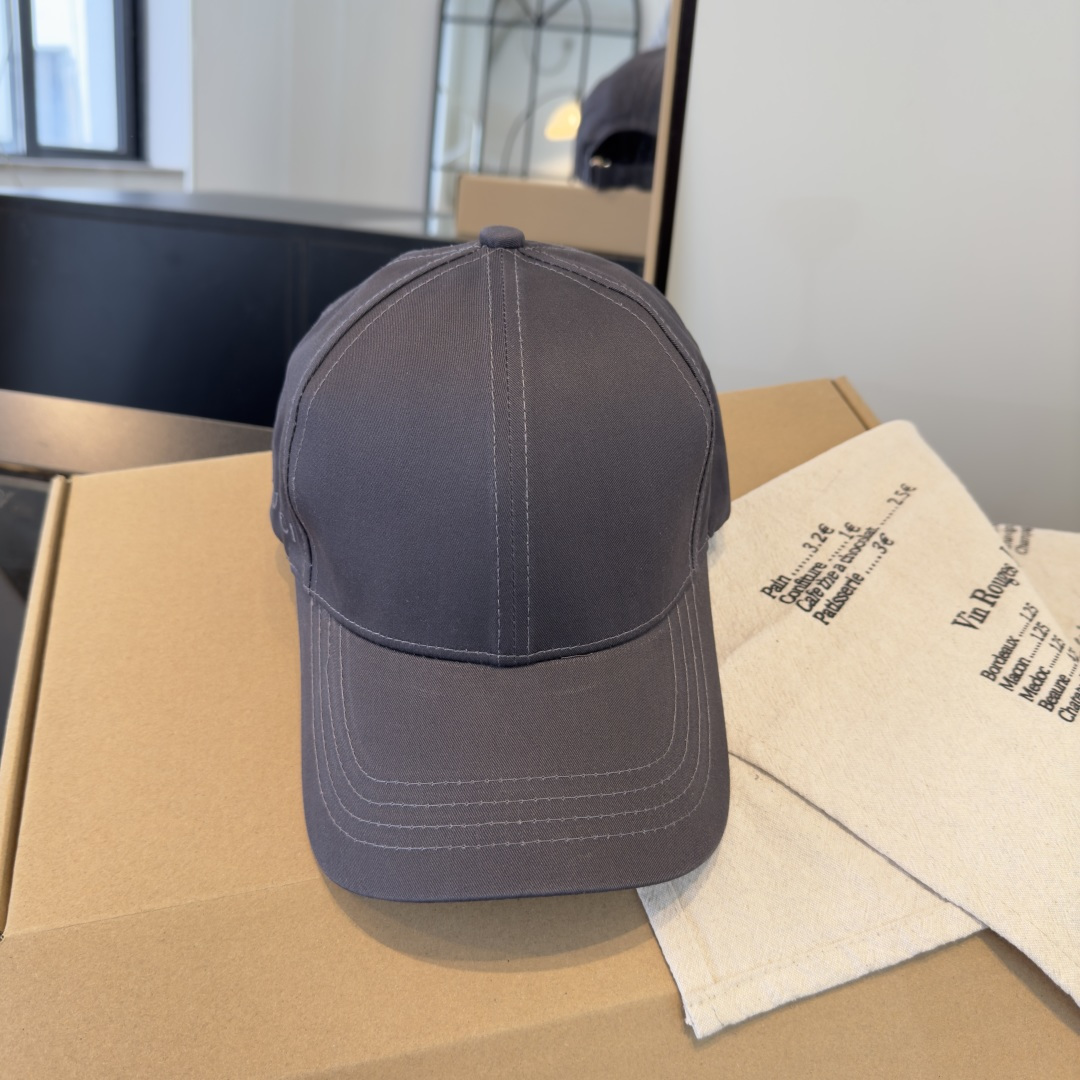 Gucci hat