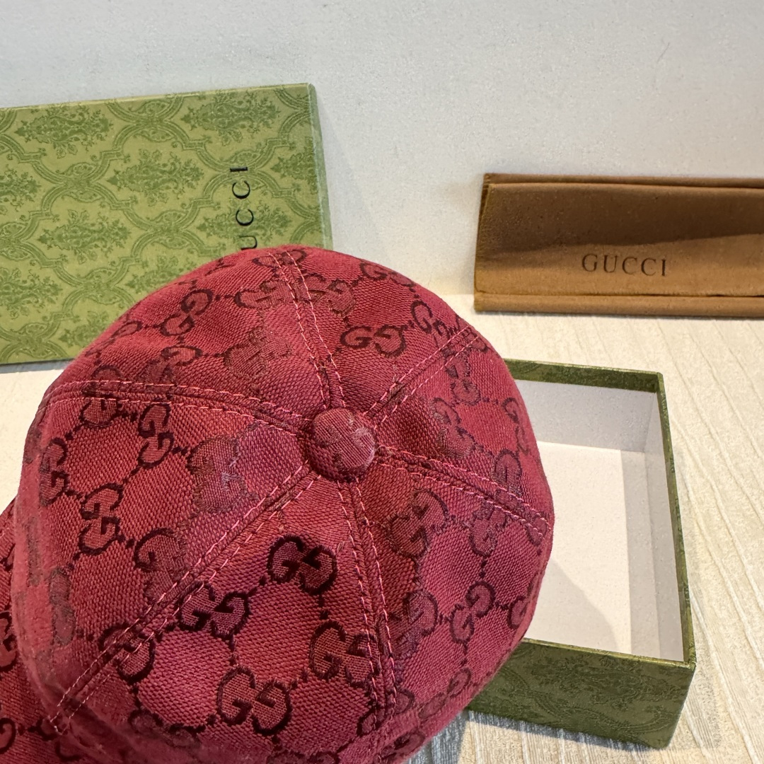 Gucci hat