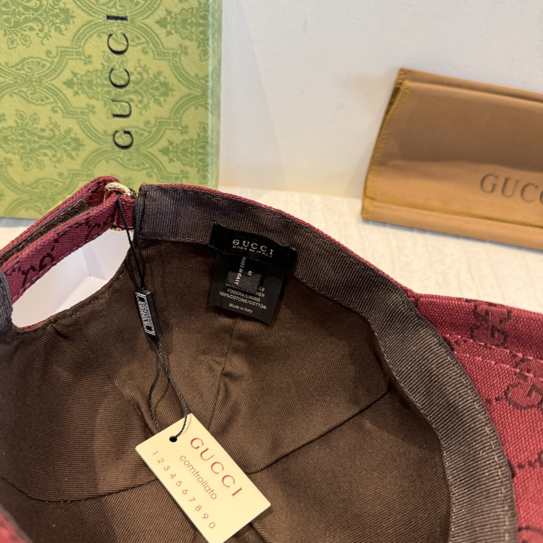 Gucci hat
