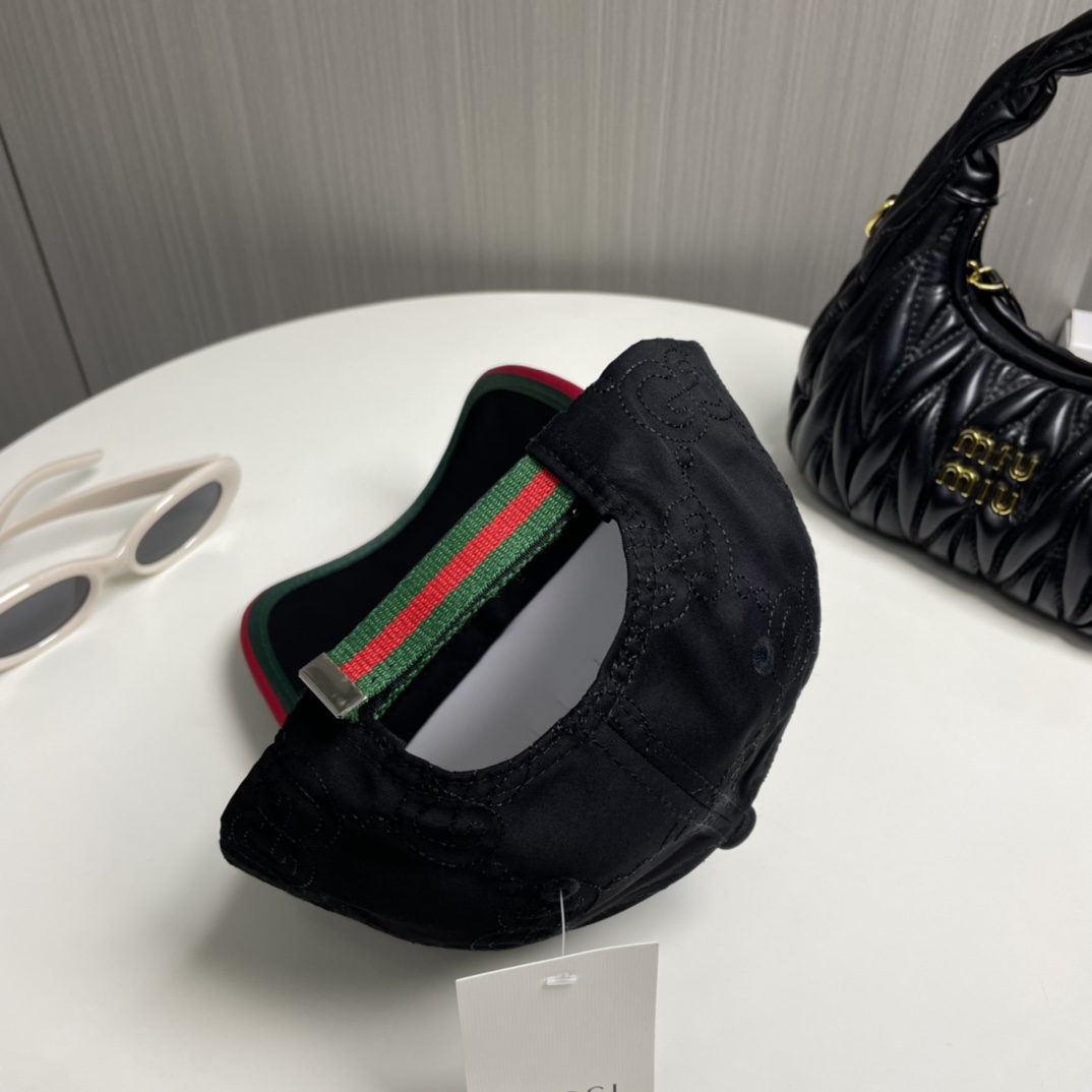 Gucci hat