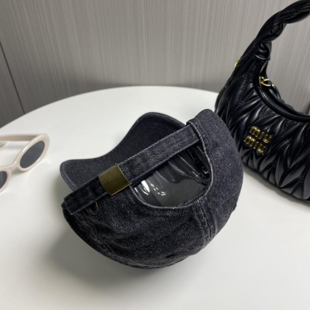 Gucci hat