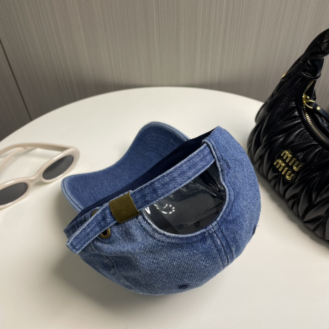 Gucci hat