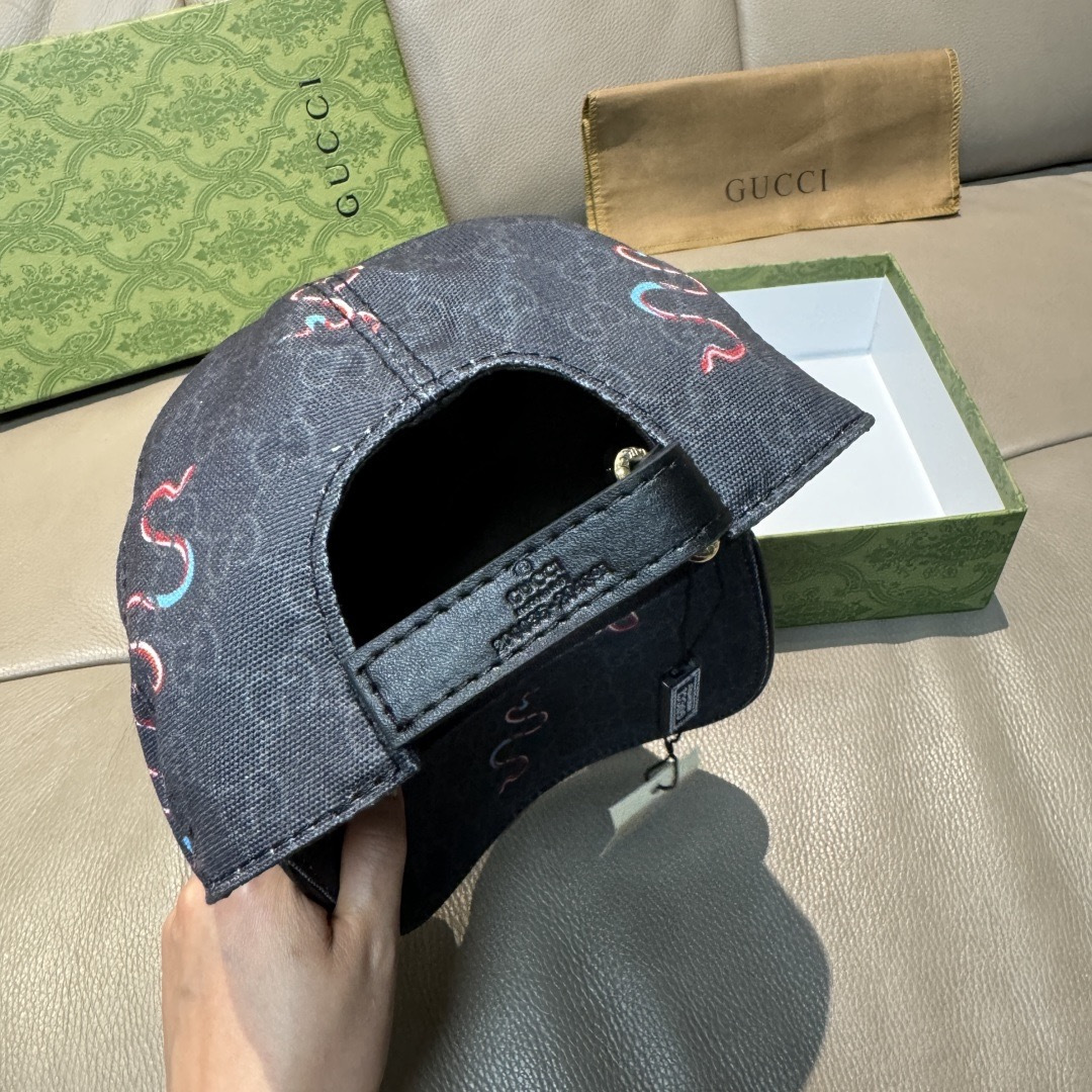 Gucci hat