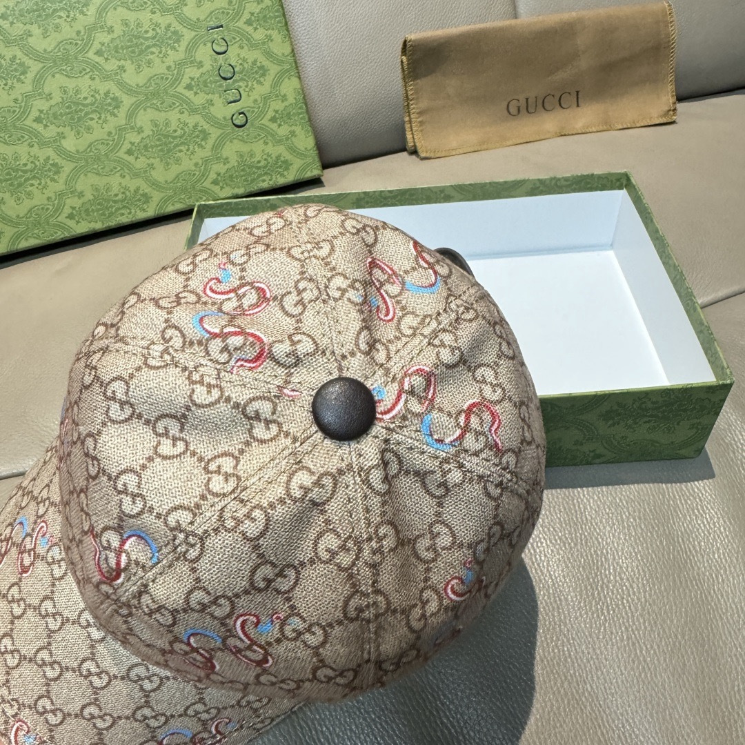Gucci hat