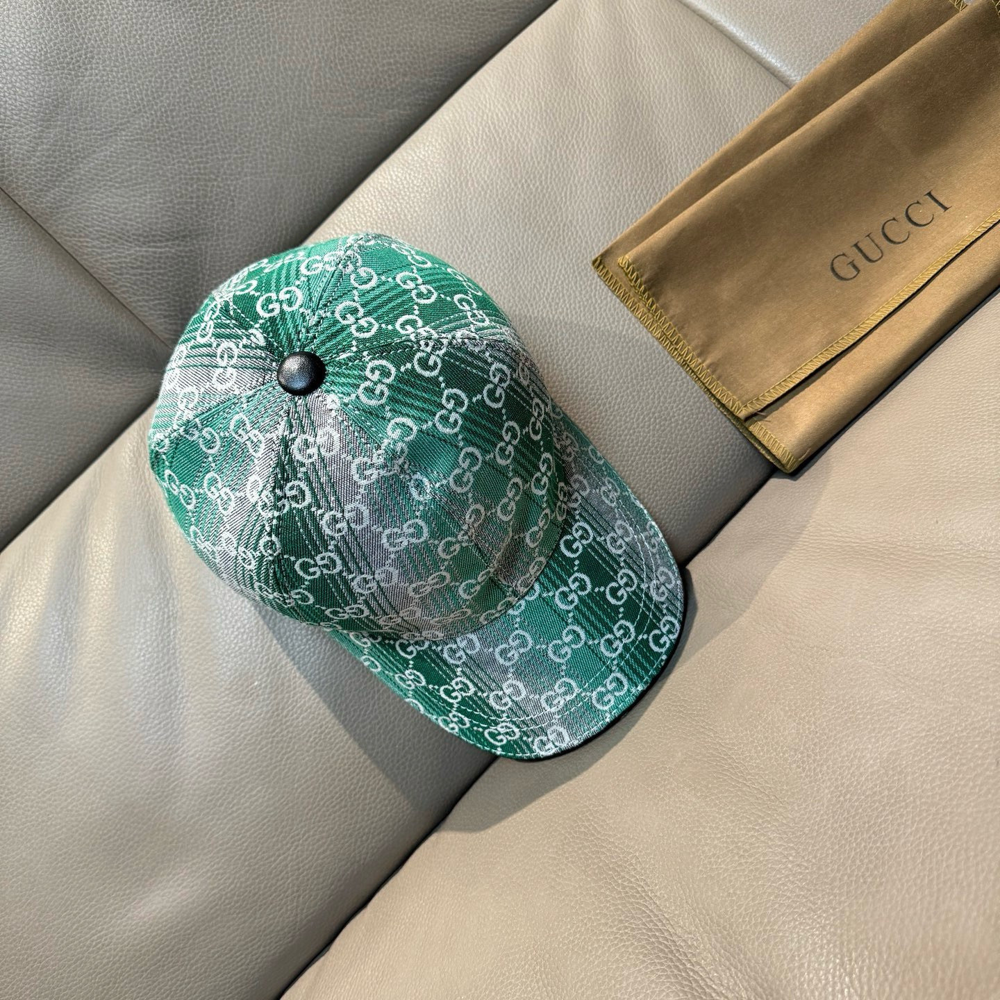 Gucci hat