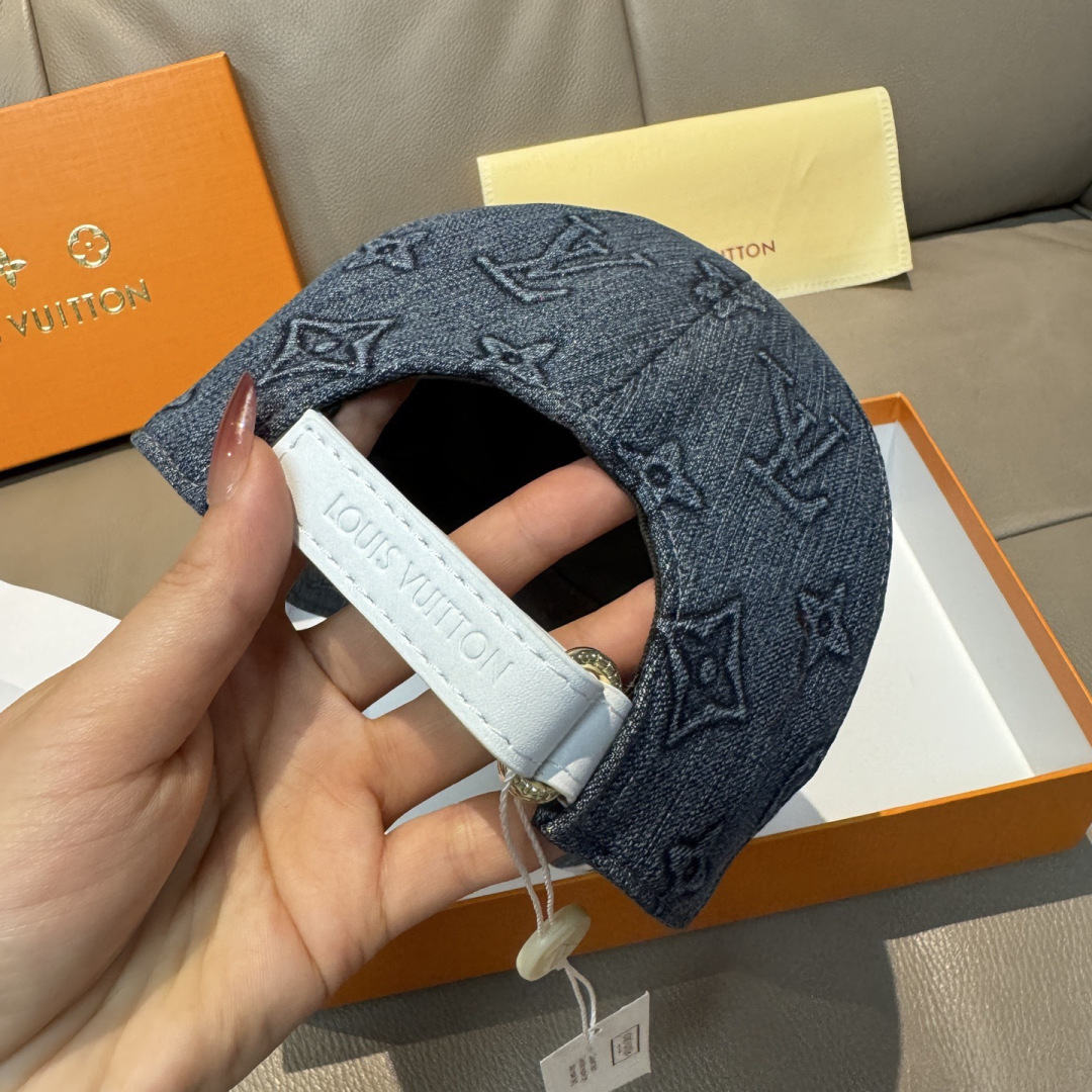 LV hat