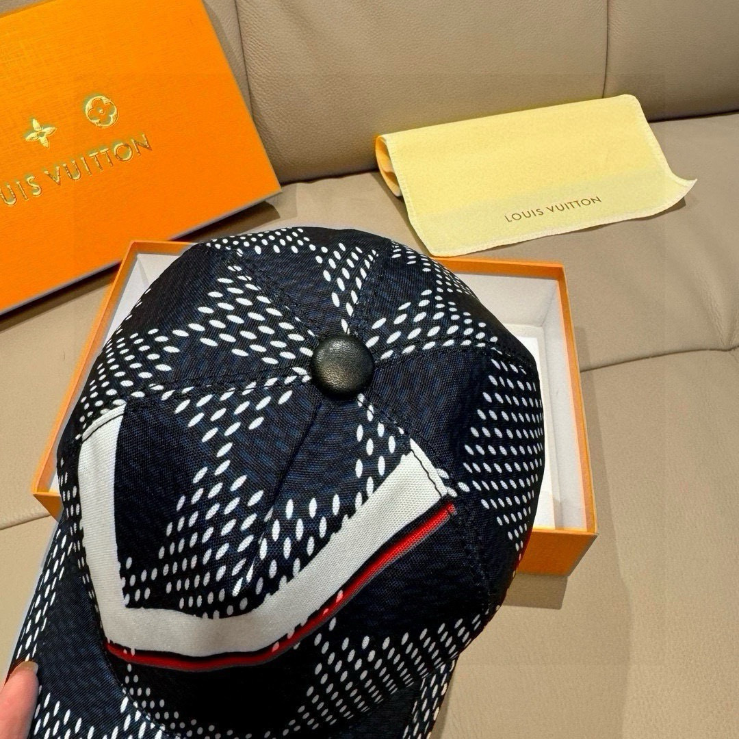 LV hat