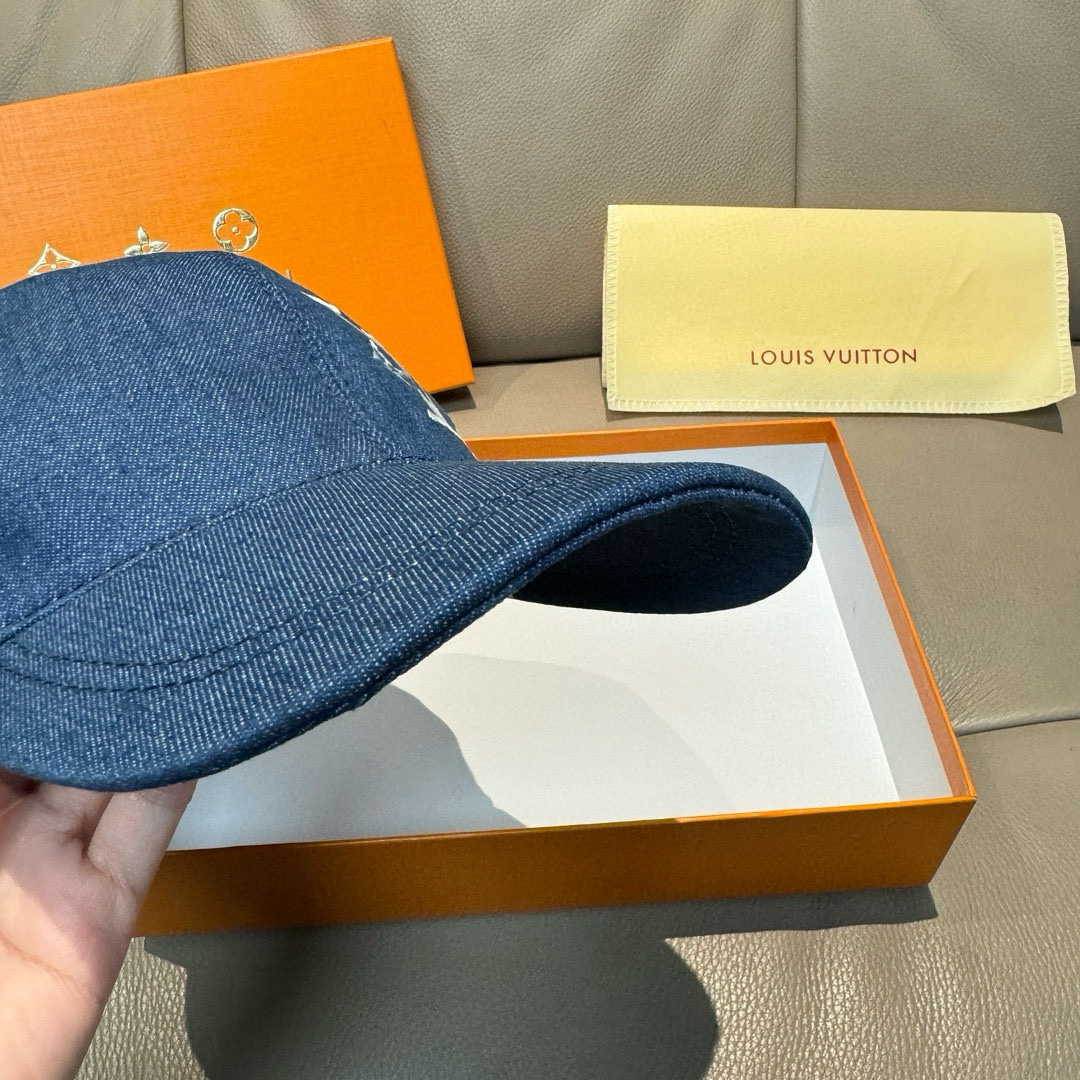 LV hat