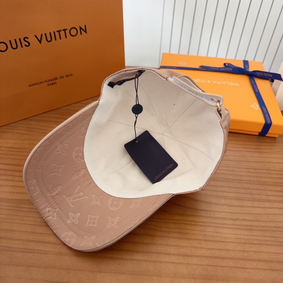 LV hat