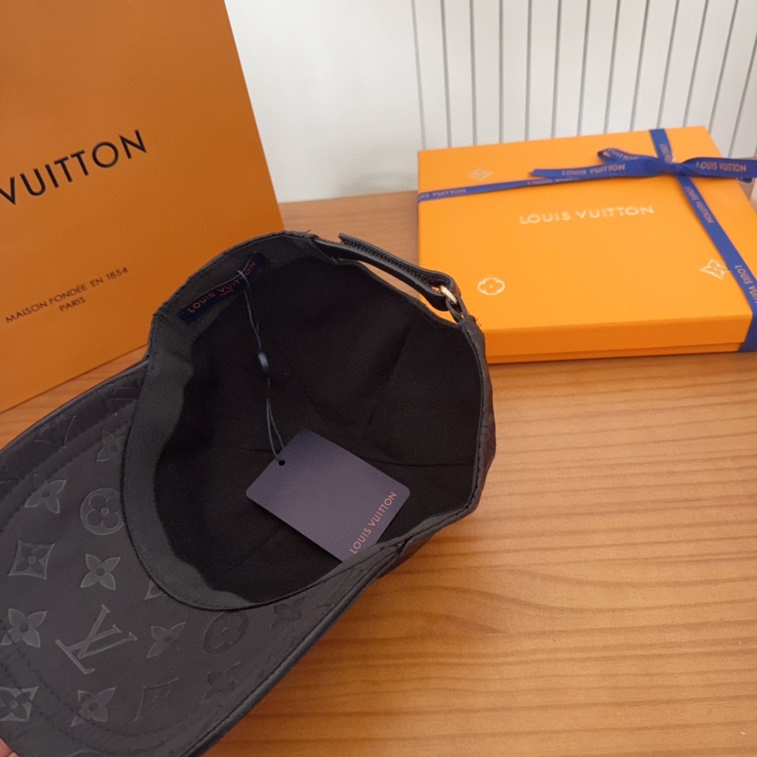 LV hat
