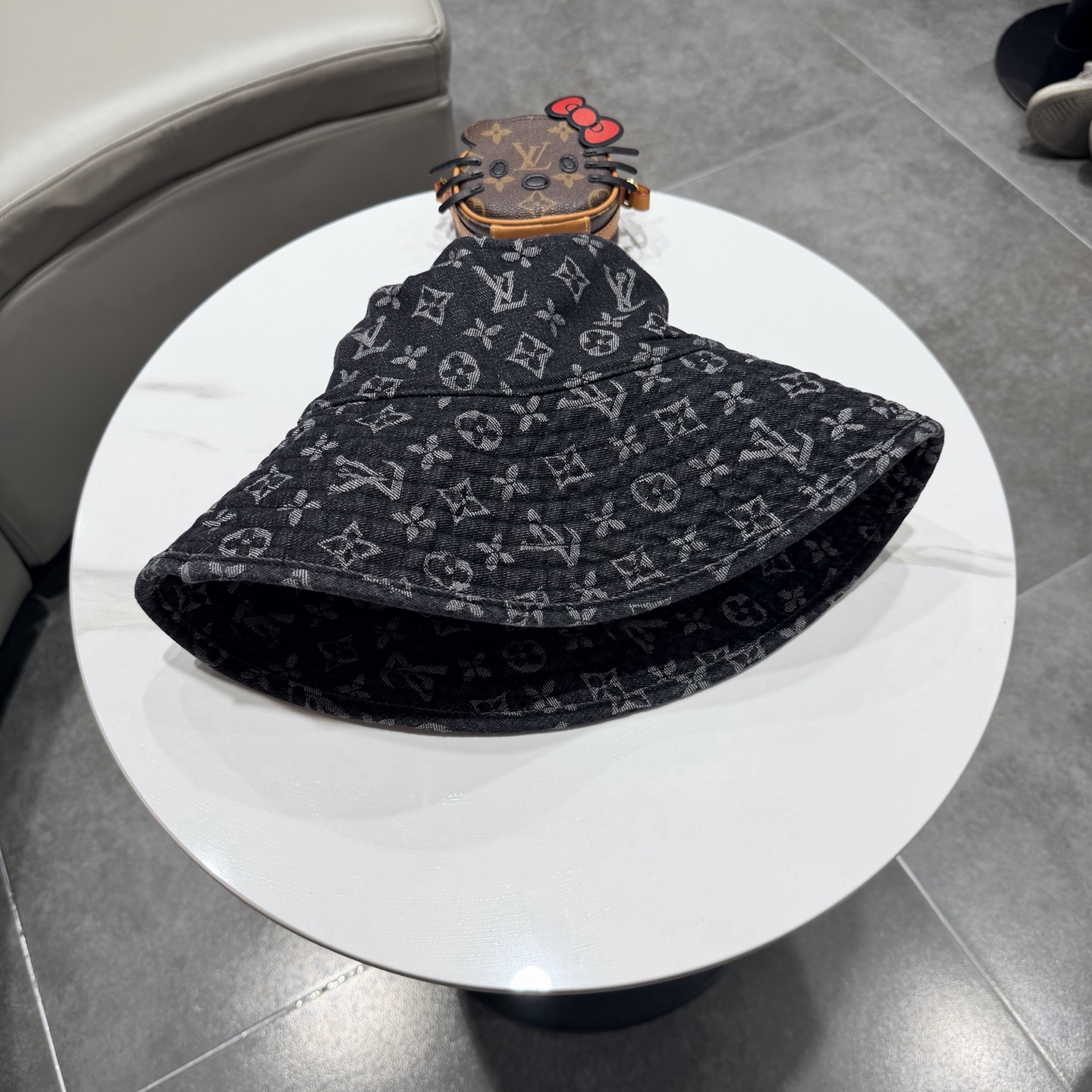 LV hat