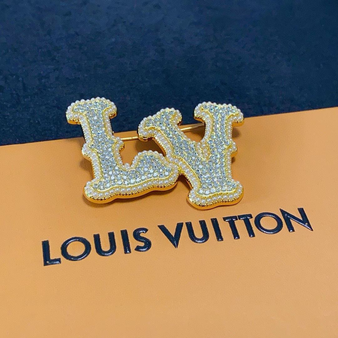 LV hat