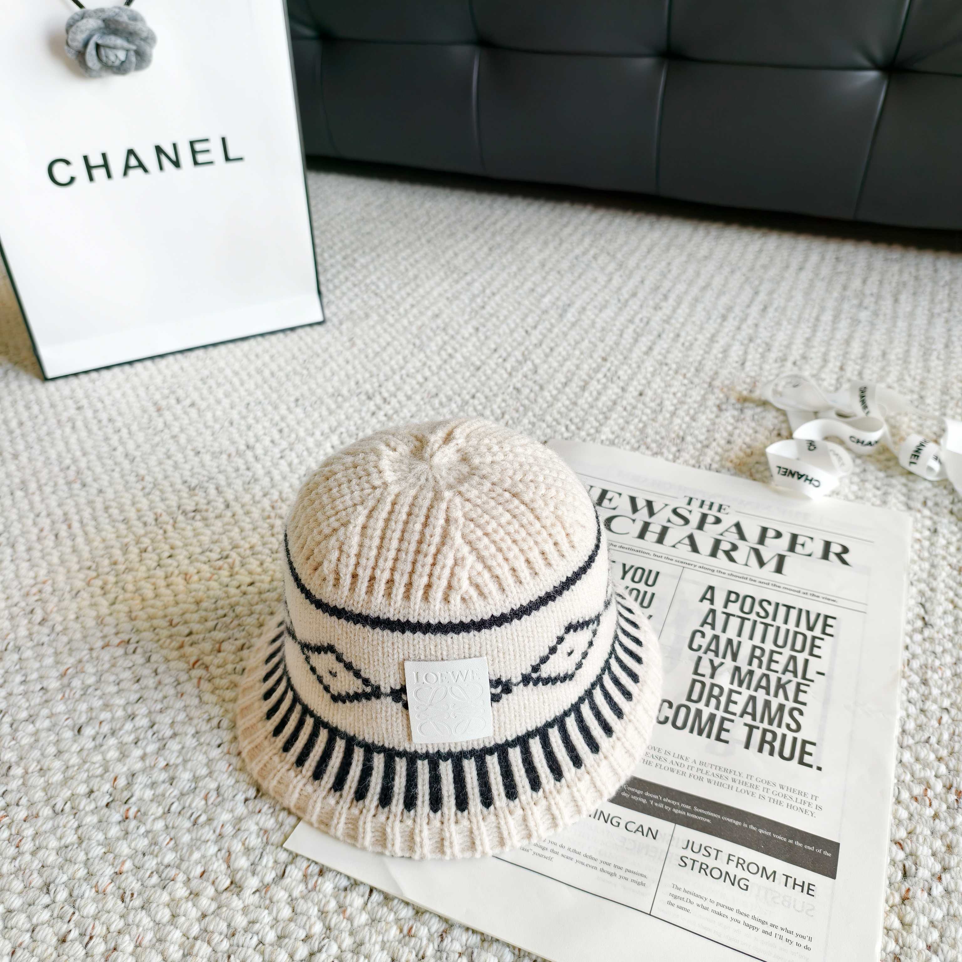 Loewe hat