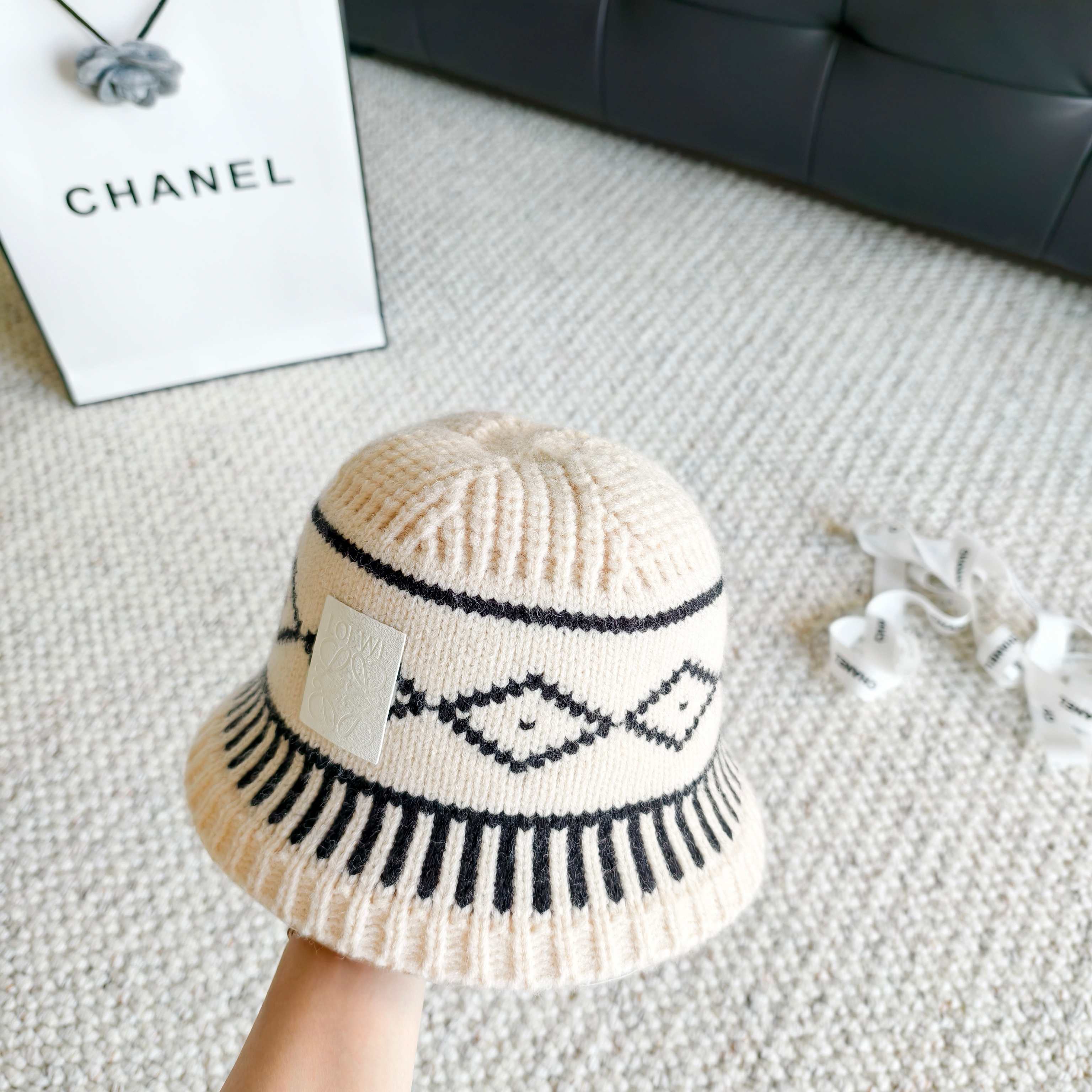 Loewe hat
