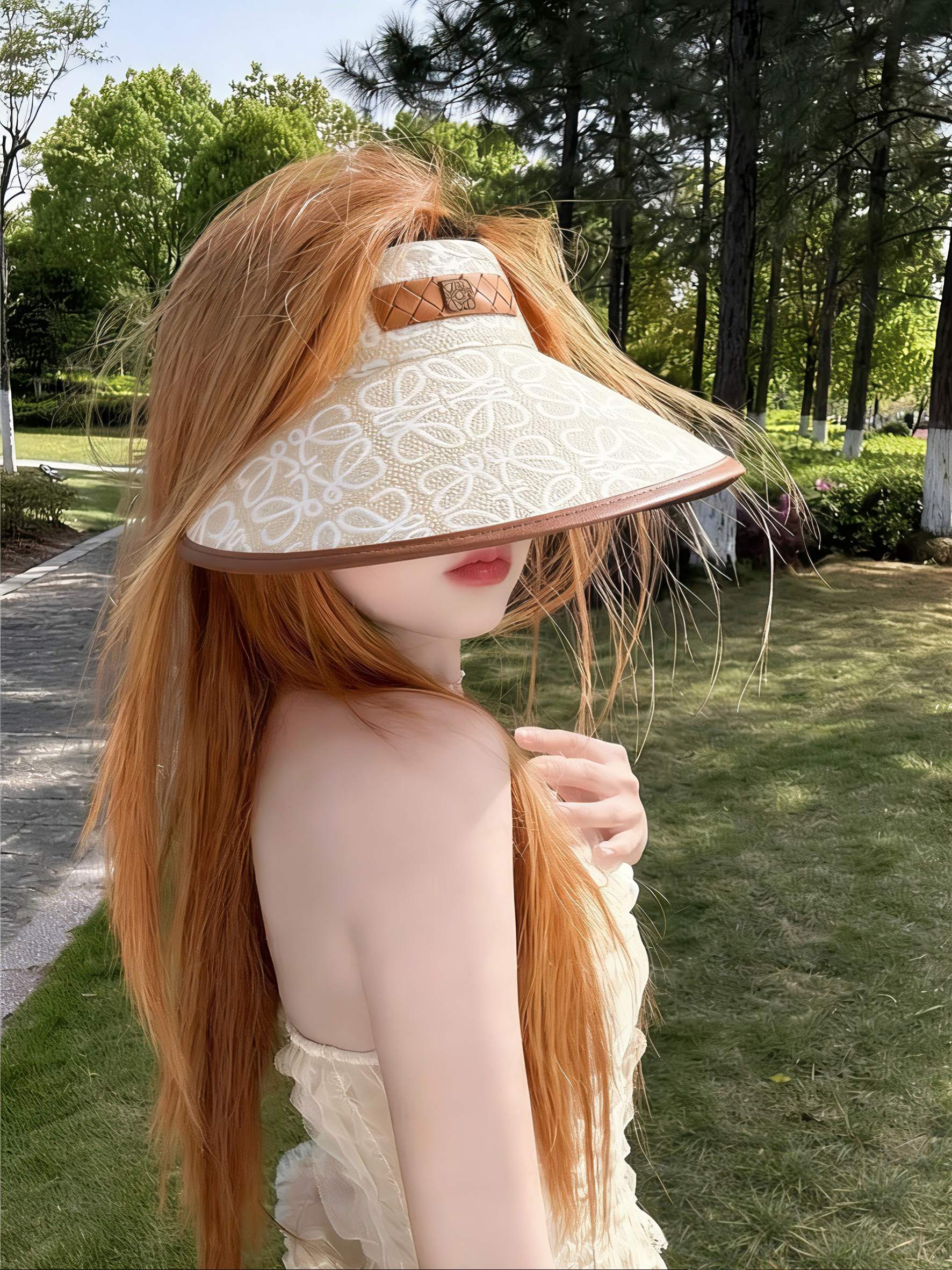 Loewe hat