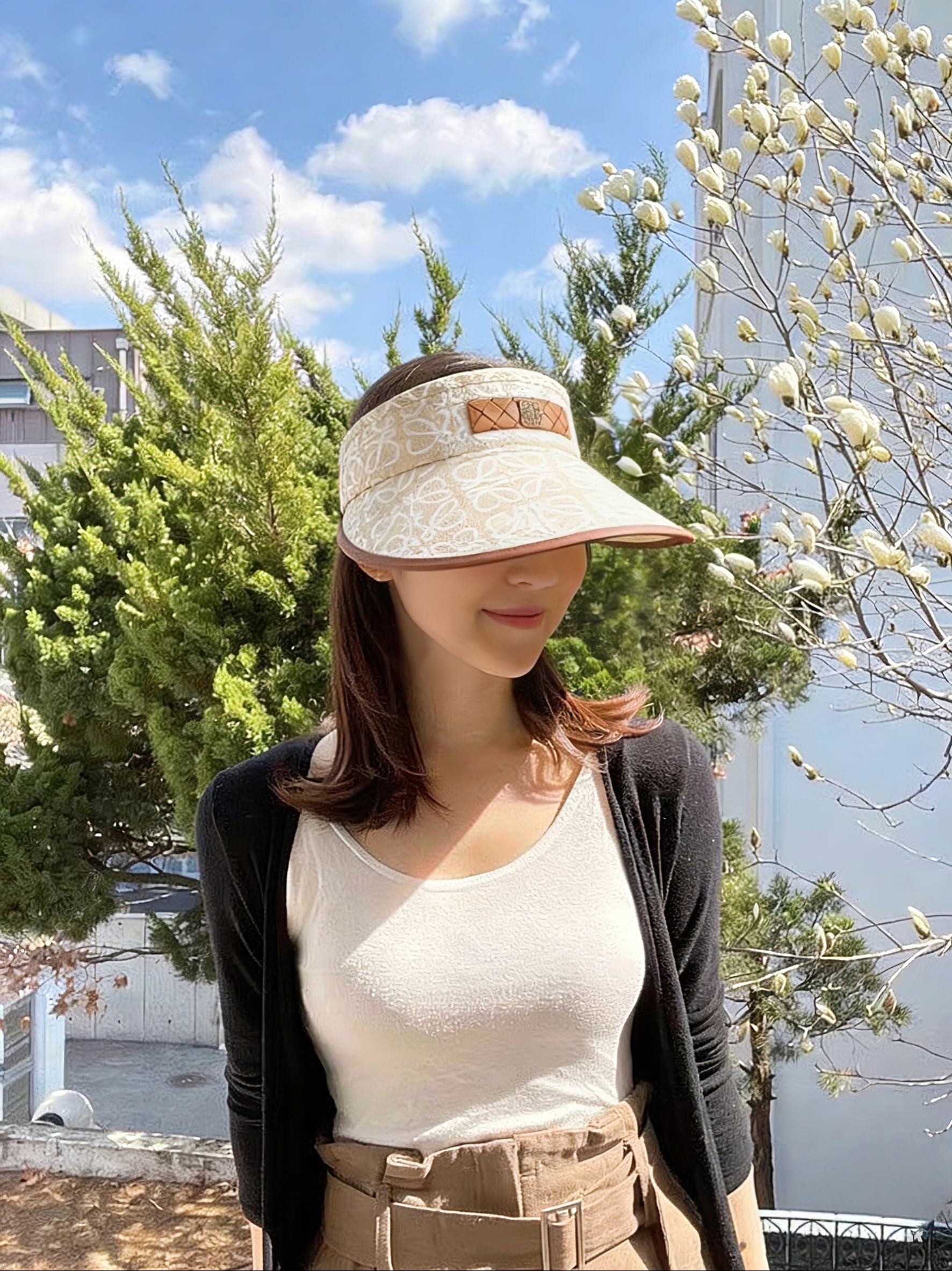 Loewe hat
