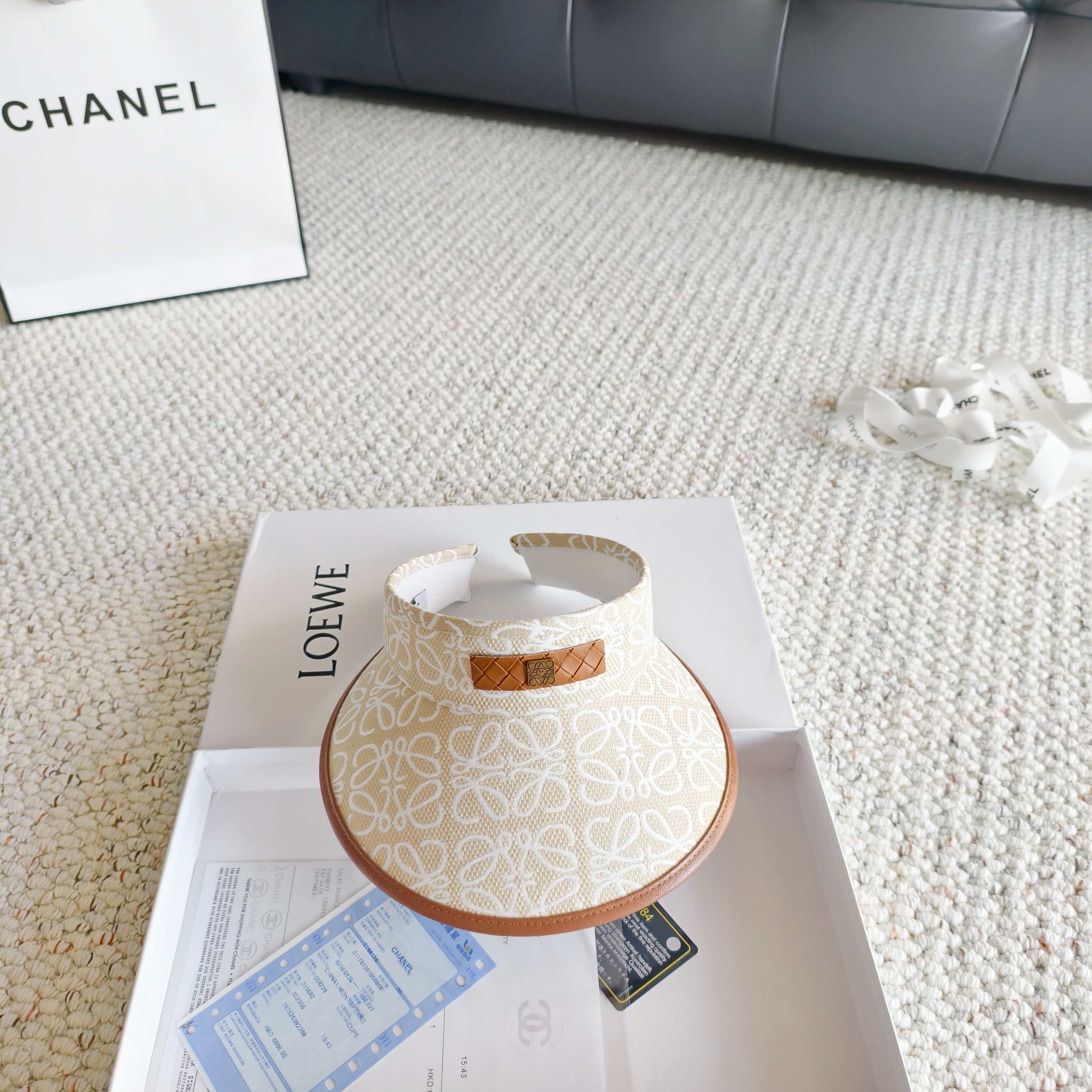 Loewe hat