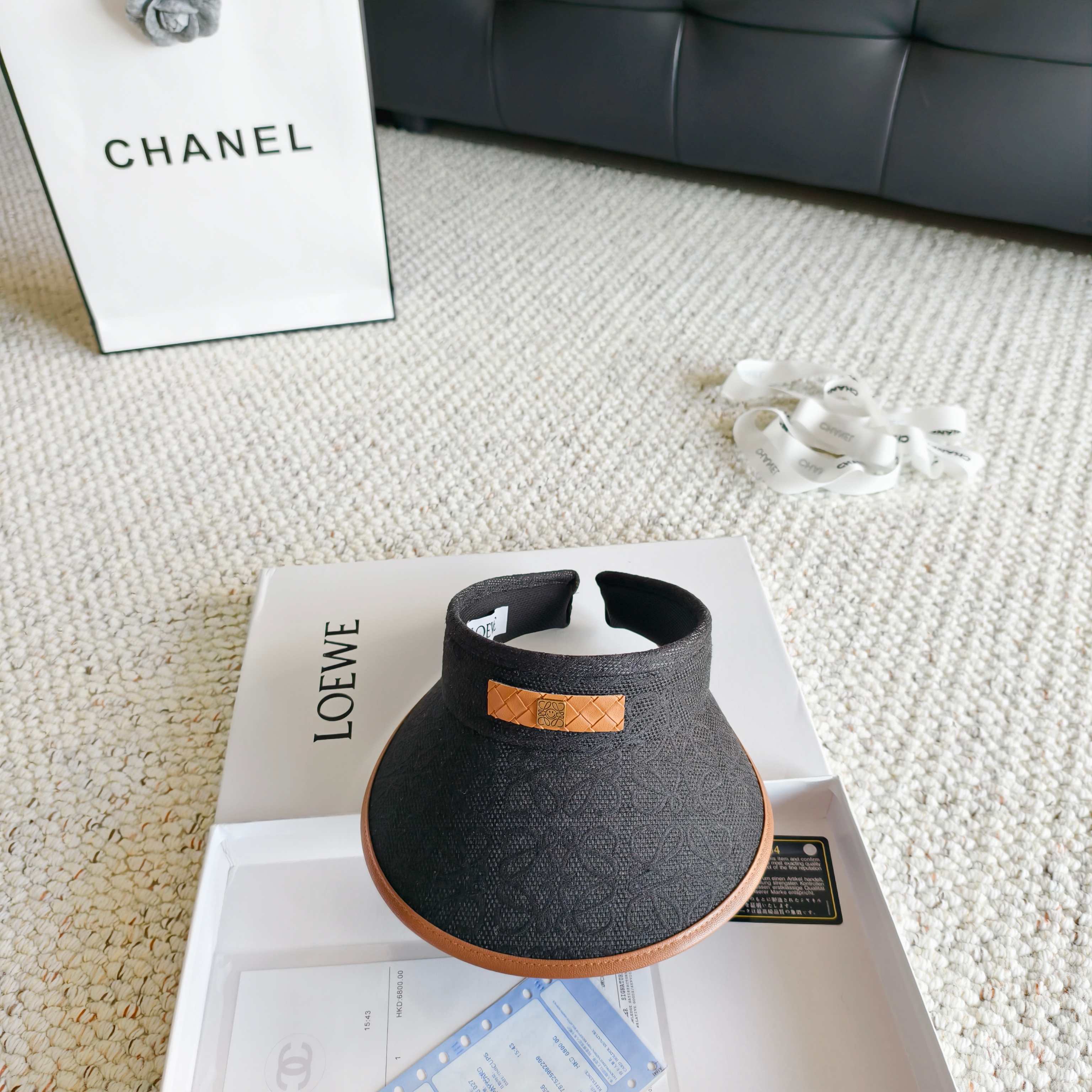 Loewe hat